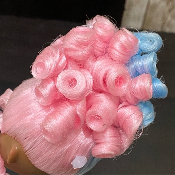 L.O.L Surprise OMG  Sweets 9" Fashion Doll - Picture 7 of 9